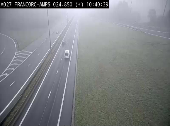 Caméra autoroutière à proximité du circuit de Spa-Francorchamps à Stavelot sur l'A27/E42