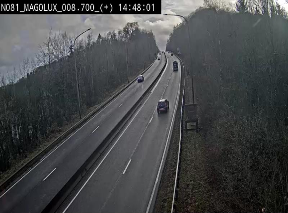 Webcam sur la N81 (E411) à hauteur de la jonction avec la N883. Vue orientée vers Longwy