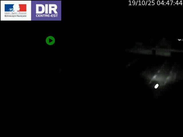 Caméra de circulation routière sur le boulevard périphérique Laurent Bonnevay de Lyon (D383) à hauteur de Bron, avant la jonction avec l'A43. Vue orientée vers l'échangeur