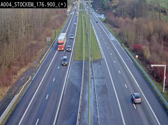 Webcam au-dessus de l'E411 sur la N83 à hauteur de la sortie Stockem. Vue orientée vers Arlon