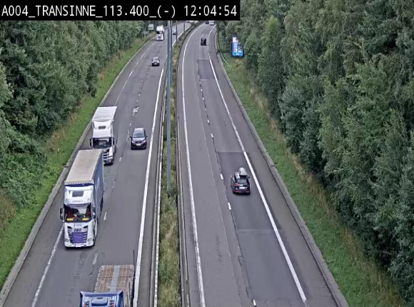 Caméra trafic E411 (A4) - Transinne direction Namur - BK 113.425