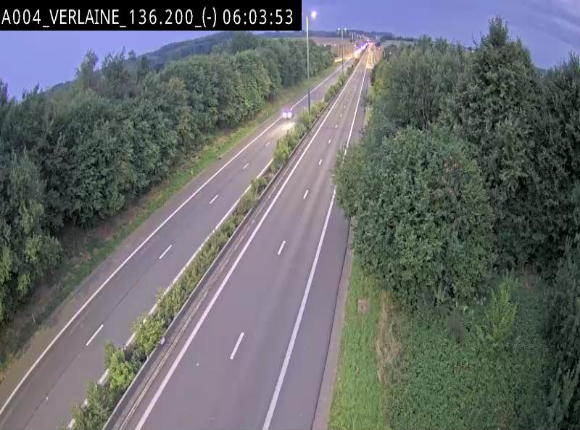 Webcam sur l'E411 à hauteur du pont surplombant la N40, à proximité de la sortie 26 Verlaine - Libramont-Chevigny. Vue orientée vers Namur