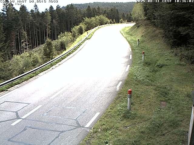Webcam à 406 mètres d'altitude au niveau du col du haut du bois sur la RD32