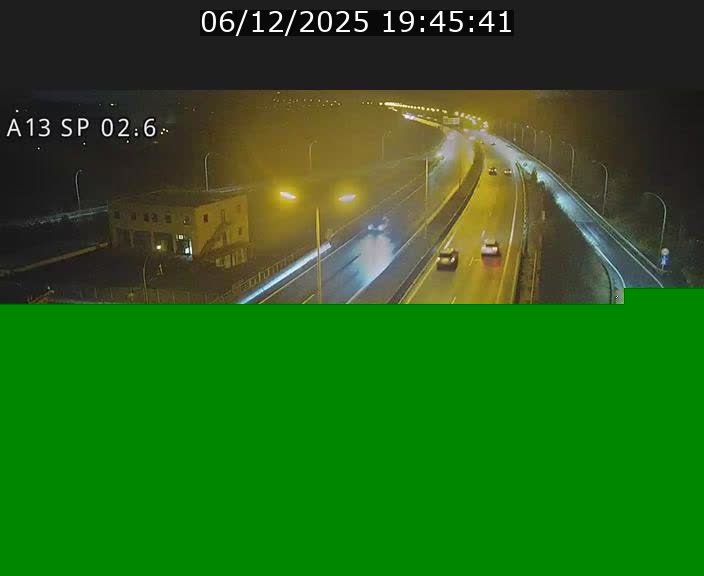 Traffic live webcam Luxembourg Sanem - A13 direction Pétange - BK 2.6