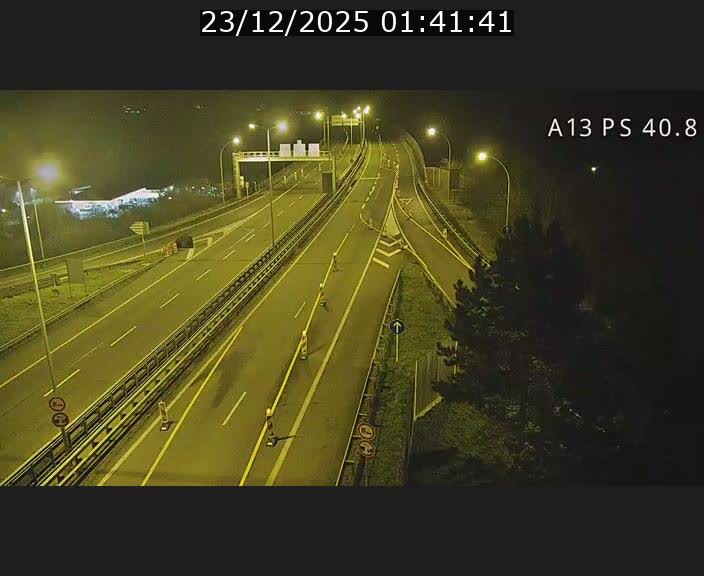 Webcam autoroute A13 à la sortie est du tunnel Markusbierg à Schengen. Vue sur le pont de la Moselle, vers l'Allemagne