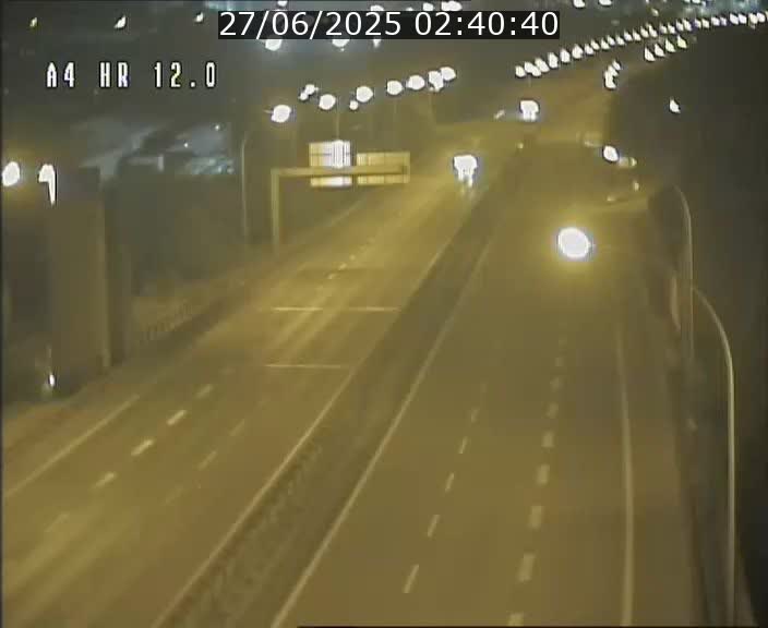 Traffic live webcam Luxembourg Jonction Foetz - A4 - BK 12.0 - direction Esch sur Alzette