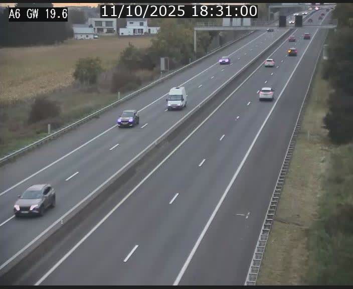 Traffic live webcam Luxembourg - Steinfort - A6 - BK 19.6 - direction Belgique