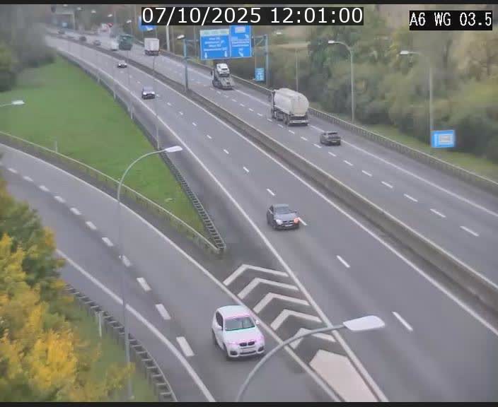 Traffic live webcam Luxembourg - Croix de Cessange - A6 - BK 3.5 - direction France/Allemagne
