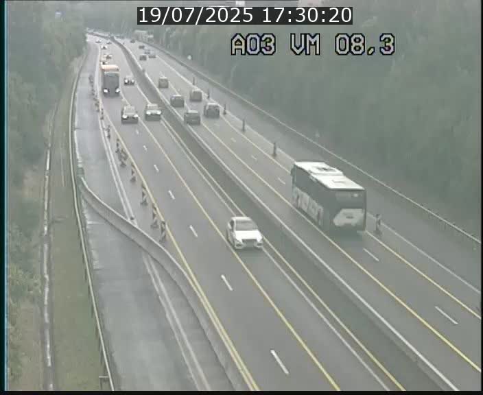Traffic live webcam Luxembourg Bettembourg - A3 - BK 8.3 - direction France