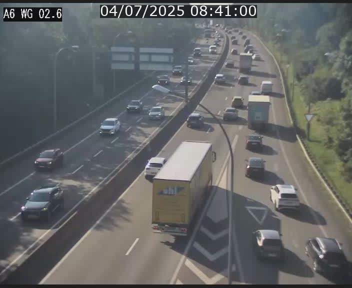 Traffic live webcam Luxembourg Croix de Cessange - A6 - BK 2.6 - direction France/Allemagne
