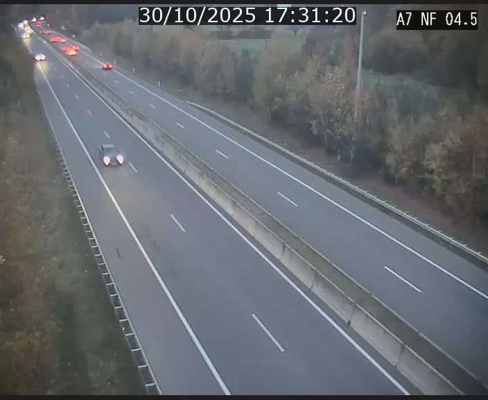 Caméra autoroute Luxembourg A7 - Passage à gibier Rëngelbour - direction Tunnel Grouft
