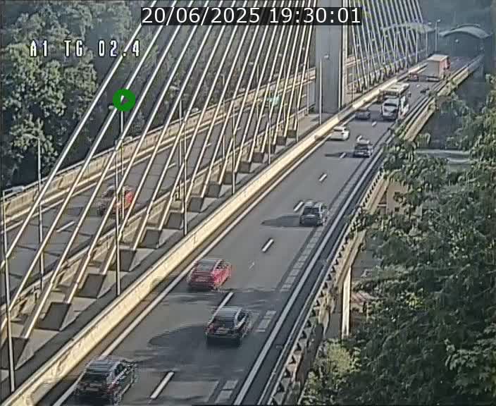Traffic live webcam Luxembourg Sandweiler - A1 direction Luxembourg-ville - BK 2.4