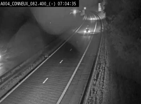 Webcam sur l'E411 avant les sorties 20 menant à Ciney, Dinant et Achêne. Vue orientée vers Namur