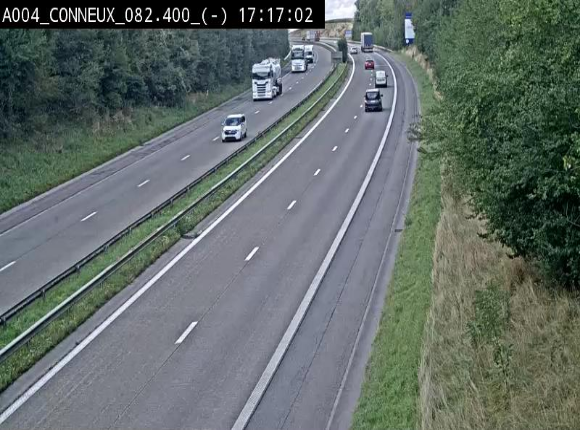 Webcam sur l'E411 avant les sorties 20 menant à Ciney, Dinant et Achêne. Vue orientée vers Namur