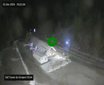 Webcam à l'entrée du tunnel du Somport, côté français, sur la N134, dans les Pyrénées, en direction de l'Espagne, à 1116 mètres d'altitude