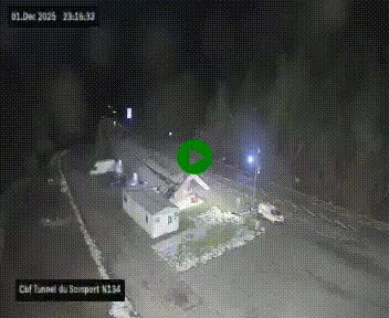 Webcam à l'entrée du tunnel du Somport, côté français, sur la N134, dans les Pyrénées, en direction de l'Espagne, à 1116 mètres d'altitude