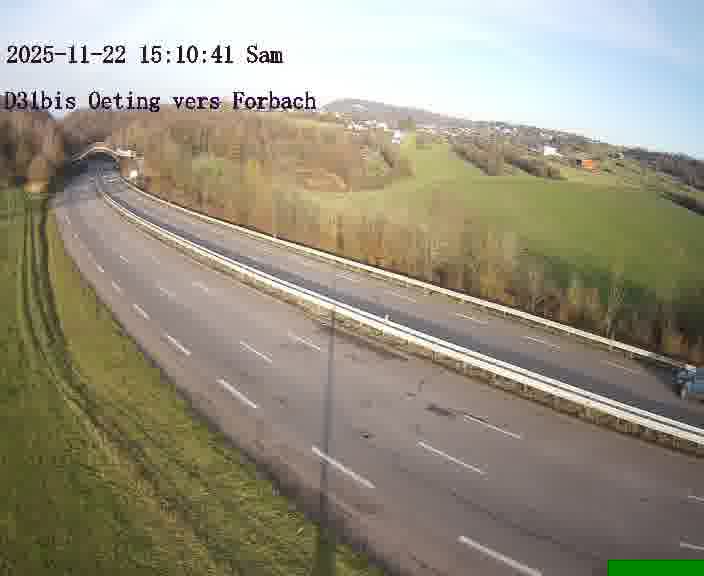 Caméra routière située sur D31bis (France) à Oeting, orientée vers Forbach, surveillant en continu la circulation locale et régionale.