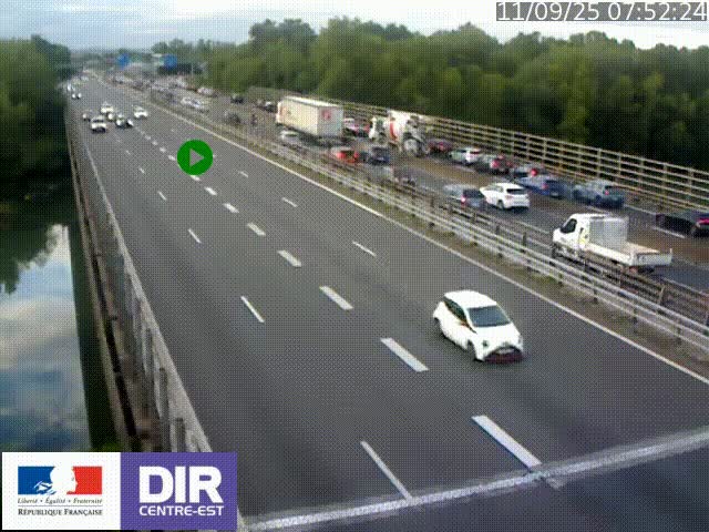 Caméra trafic à la jonction entre l'A46 (Rocade-est de Lyon) et l'A42 à hauteur de Vault-en-Velin en direction de Marseille