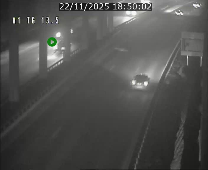 Traffic live webcam Luxembourg Senningen - A1 direction Luxembourg - BK 13.5