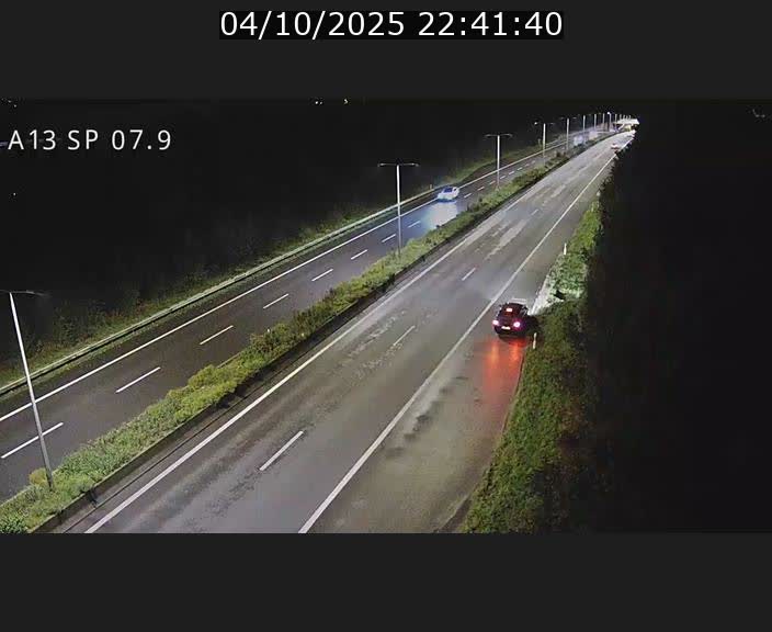 Traffic live webcam Luxembourg Jonction Lankelz - A13 direction Pétange - BK 7.9