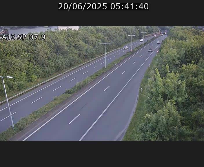 Traffic live webcam Luxembourg Jonction Lankelz - A13 direction Pétange - BK 7.9