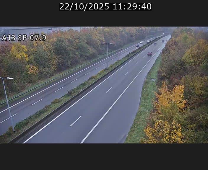 Traffic live webcam Luxembourg Jonction Lankelz - A13 direction Pétange - BK 7.9