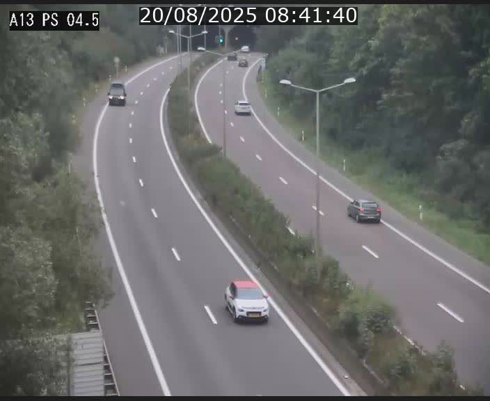 Traffic live webcam Luxembourg Differdange - A13 direction Esch-sur-Alzette - BK 4.5