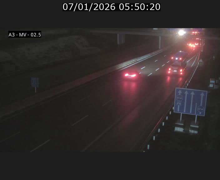 Webcam autoroute A3 au Luxembourg à proximité de la Croix de Gasperich. Vue orientée vers Luxembourg