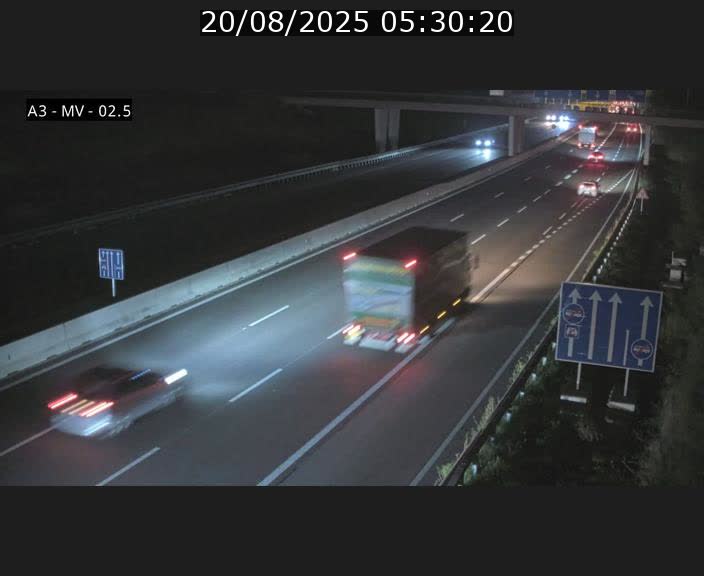 Webcam autoroute A3 au Luxembourg à proximité de la Croix de Gasperich. Vue orientée vers Luxembourg