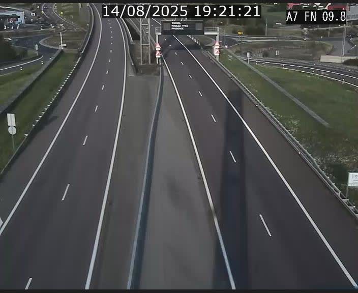 Caméra trafic Luxembourg - A7, Tunnel Gousselerbierg, sortie sud, direction rond-point Lorentzweiler (BK 9.9)