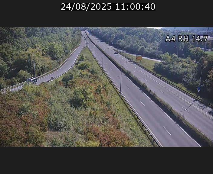 Traffic live webcam Luxembourg Jonction Lankelz - A4 - BK 14.7 - direction Luxembourg
