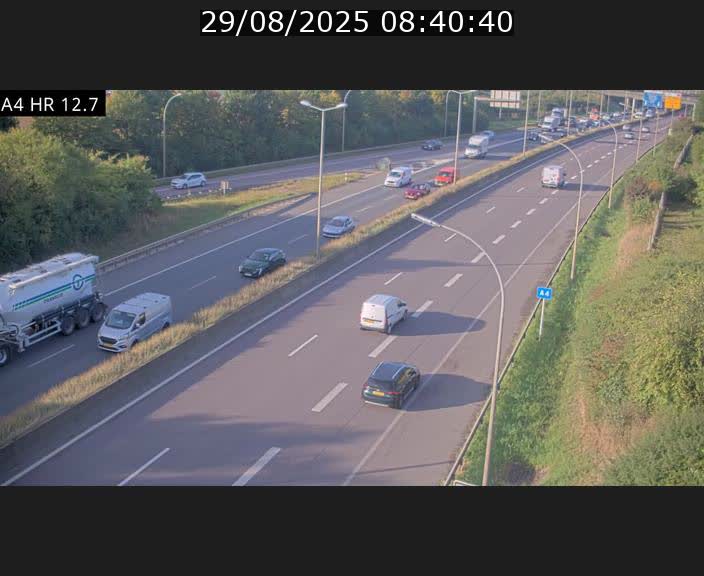 Traffic live webcam Luxembourg Esch sur Alzette - A4 - BK 12.7 - direction Esch-Belval