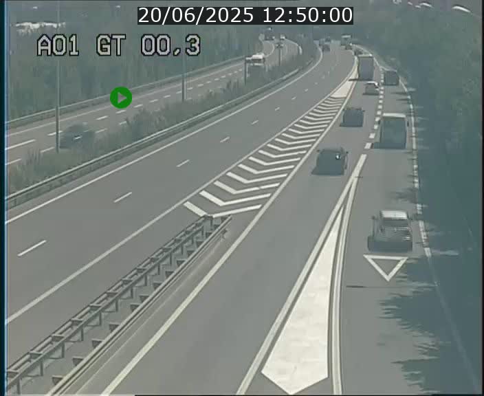 Traffic live webcam Luxembourg Croix de Gasperich - A1 direction Kirchberg - BK 0.3