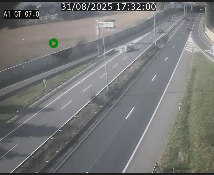 Traffic live webcam Luxembourg Cents - A1 direction Kirchberg - BK 7