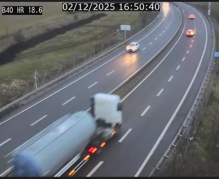 Webcam sur la route de liaison entre Micheville et Esch-Belval à la frontière entre le Luxembourg et la France. Vue orientée vers la Lorraine.