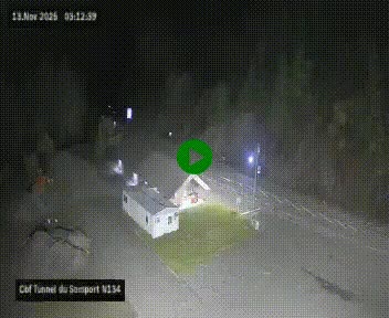 Webcam à l'entrée du tunnel du Somport, côté français, sur la N134, dans les Pyrénées, en direction de l'Espagne, à 1116 mètres d'altitude