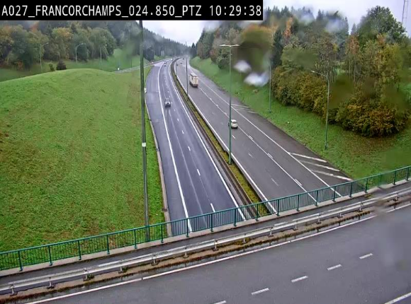 Webcam E42 (A27) dans les Ardennes à Francorchamps, à proximité du circuit de Spa. Vue orientée vers Liège