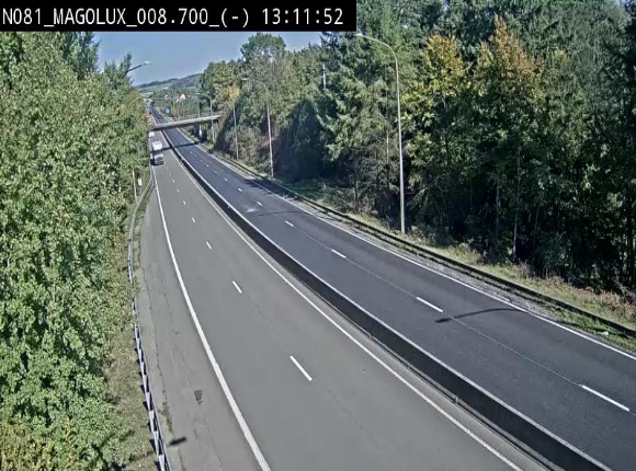 Webcam sur la N81 (E411) à hauteur de la jonction avec la N883. Vue orientée vers Arlon