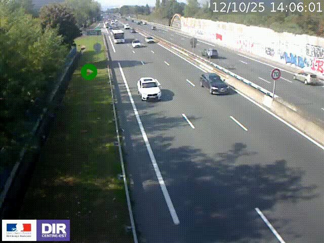 Webcam à Bron sur l'A43 à la jonction avec le boulevard périphérique de Lyon (D383). Vue orientée vers Lyon