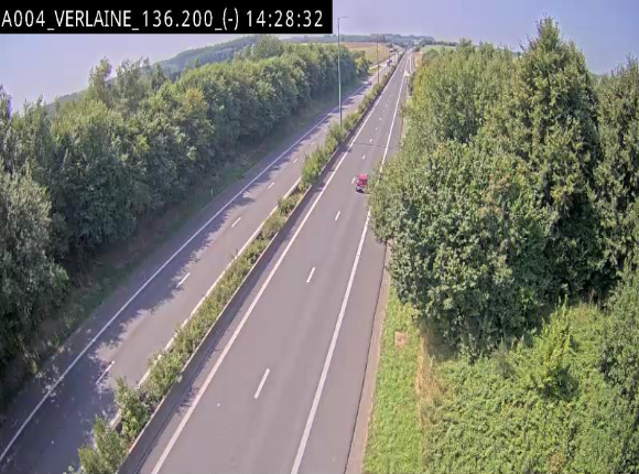 Webcam sur l'E411 à hauteur du pont surplombant la N40, à proximité de la sortie 26 Verlaine - Libramont-Chevigny. Vue orientée vers Namur