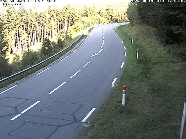 Webcam à 406 mètres d'altitude au niveau du col du haut du bois sur la RD32
