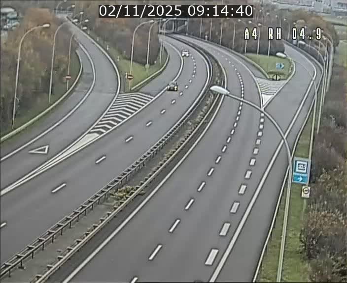 Traffic live webcam Luxembourg Leudelange - A4 - BK 4.9 - direction Luxembourg