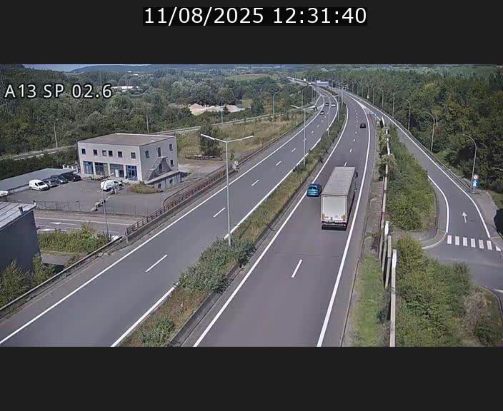 Traffic live webcam Luxembourg Sanem - A13 direction Pétange - BK 2.6
