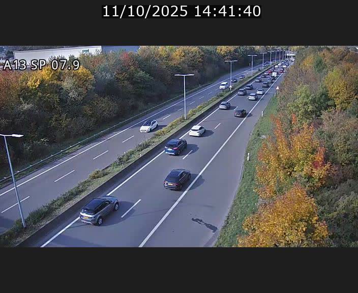Traffic live webcam Luxembourg Jonction Lankelz - A13 direction Pétange - BK 7.9