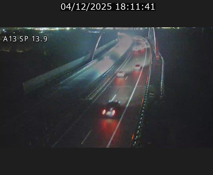 Traffic live webcam Luxembourg Kayl - A13 direction Esch-sur-Alzette/Luxembourg-ville - BK 13.9