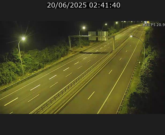Traffic live webcam Luxembourg Croix de Bettembourg, rond-point d'Hellange - A13 direction Allemagne - BK 20.9