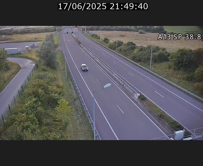 Webcam autoroute A13 à l'entrée ouest du tunnel Markusbierg à Schengen. Vue orientée vers le tunnel et l'Allemagne