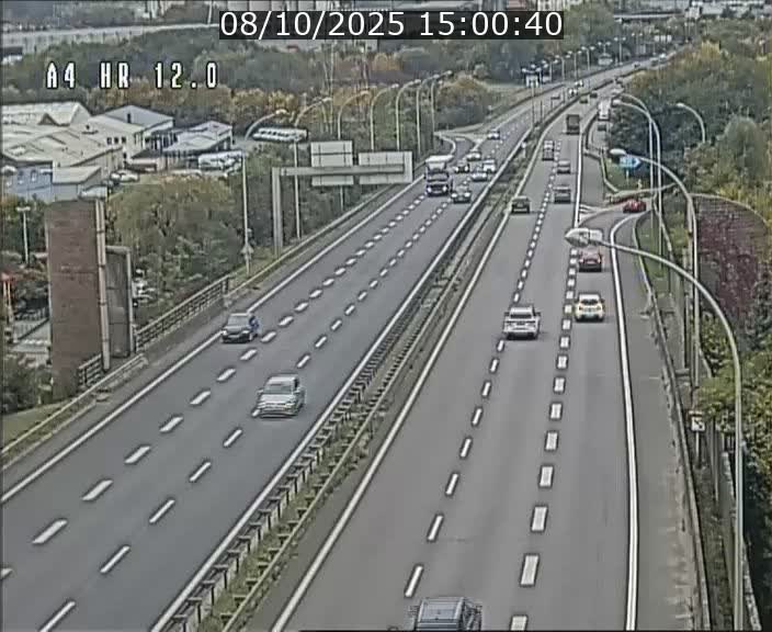Traffic live webcam Luxembourg Jonction Foetz - A4 - BK 12.0 - direction Esch sur Alzette