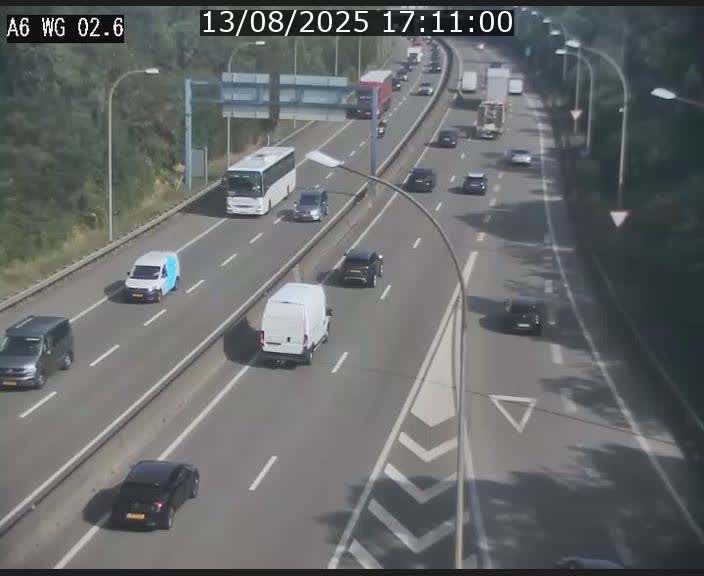 Traffic live webcam Luxembourg Croix de Cessange - A6 - BK 2.6 - direction France/Allemagne
