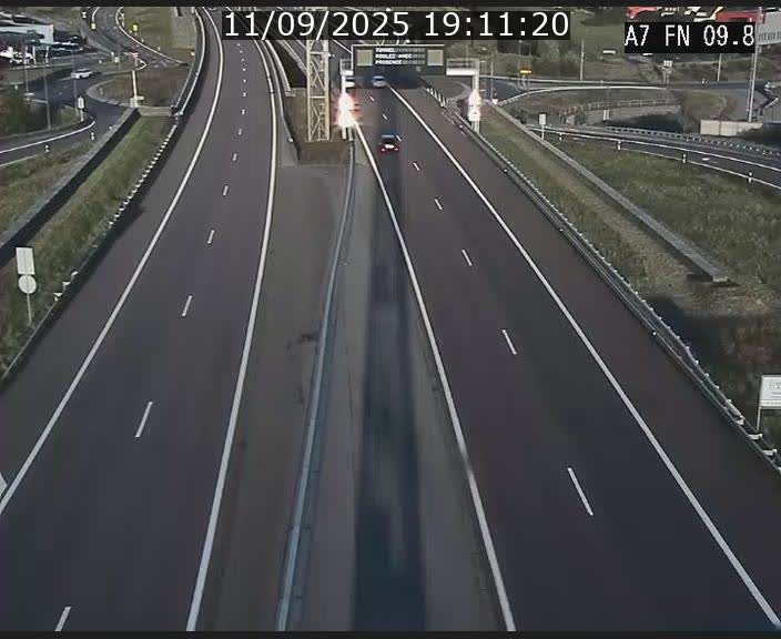 Caméra trafic Luxembourg - A7, Tunnel Gousselerbierg, sortie sud, direction rond-point Lorentzweiler (BK 9.9)